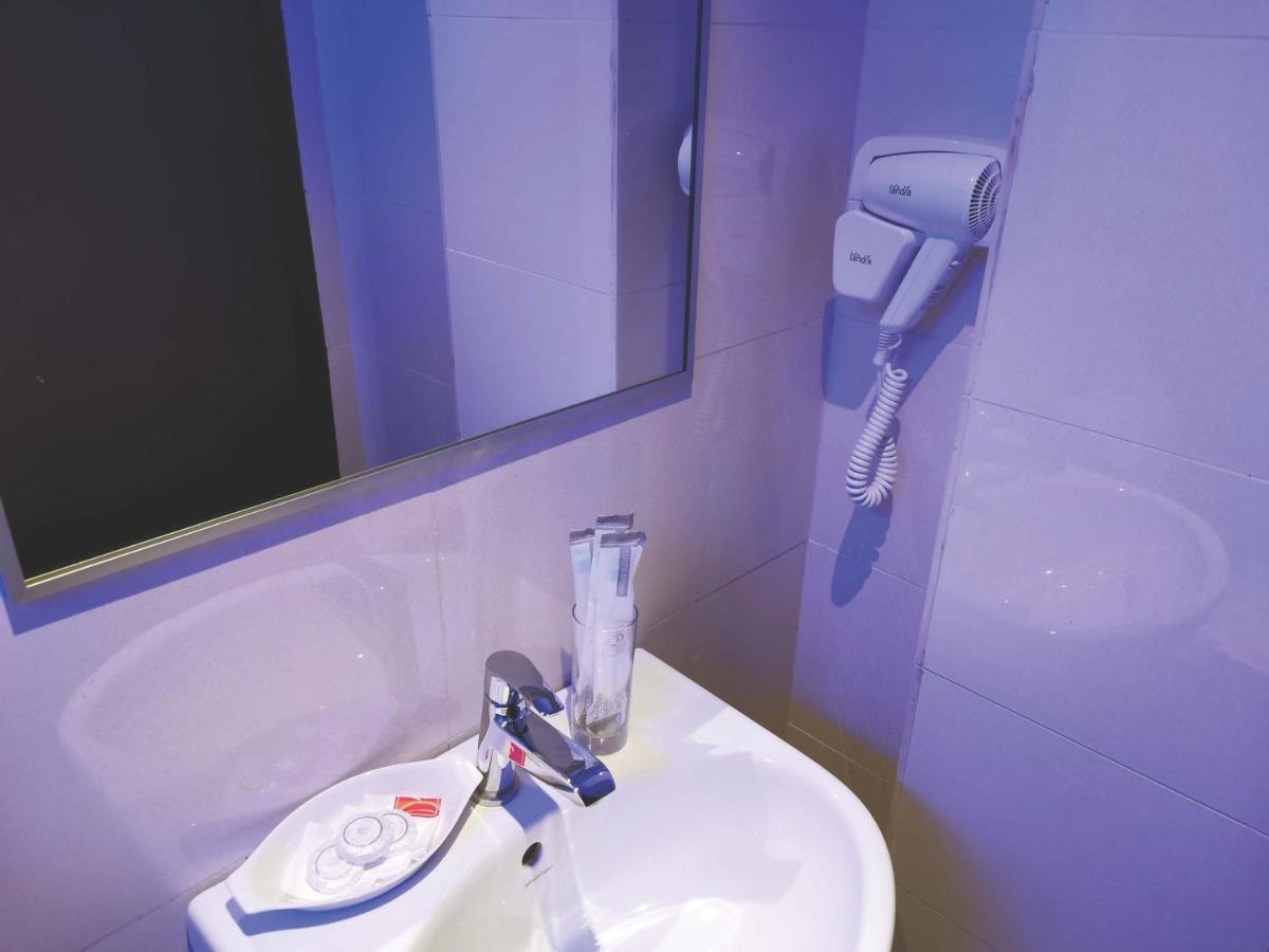 D Loft Hotel Kuala Lumpur Exterior photo